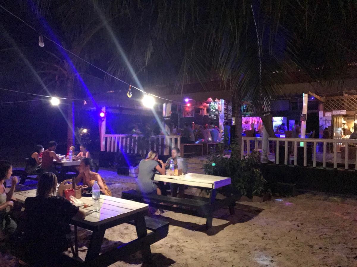 Malibu Hostel Koh Rong Eksteriør bilde