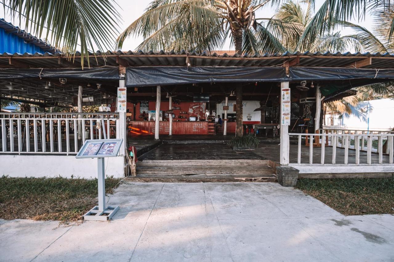 Malibu Hostel Koh Rong Eksteriør bilde